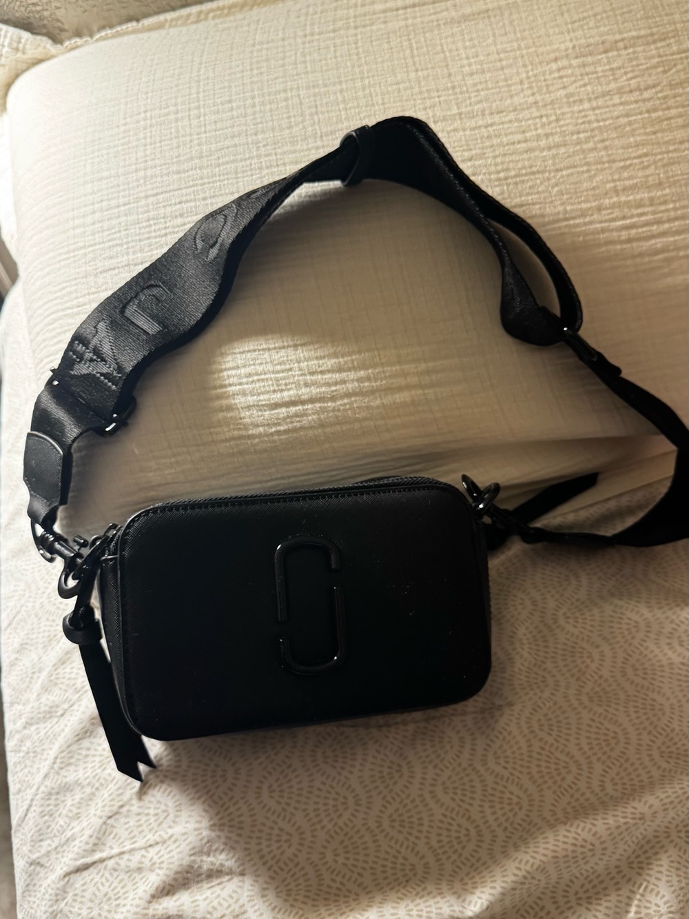 Black Crossbody Camera Bag with Wide Adjustable Strap